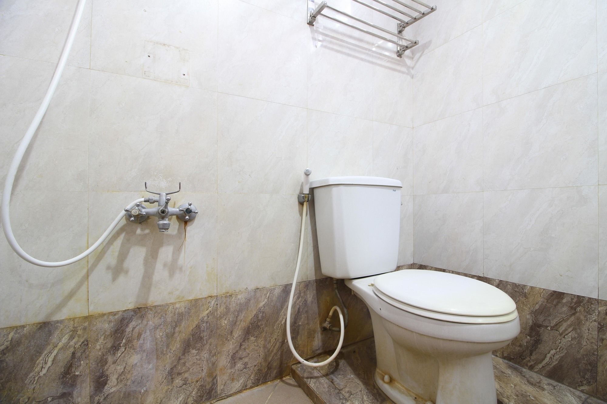 Hotel Reddoorz @ Solo Street Maguwo Zewnętrze zdjęcie